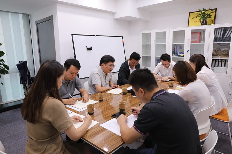 20190821投資公司強化問題導向保穩(wěn)定促發(fā)展_副本.jpg